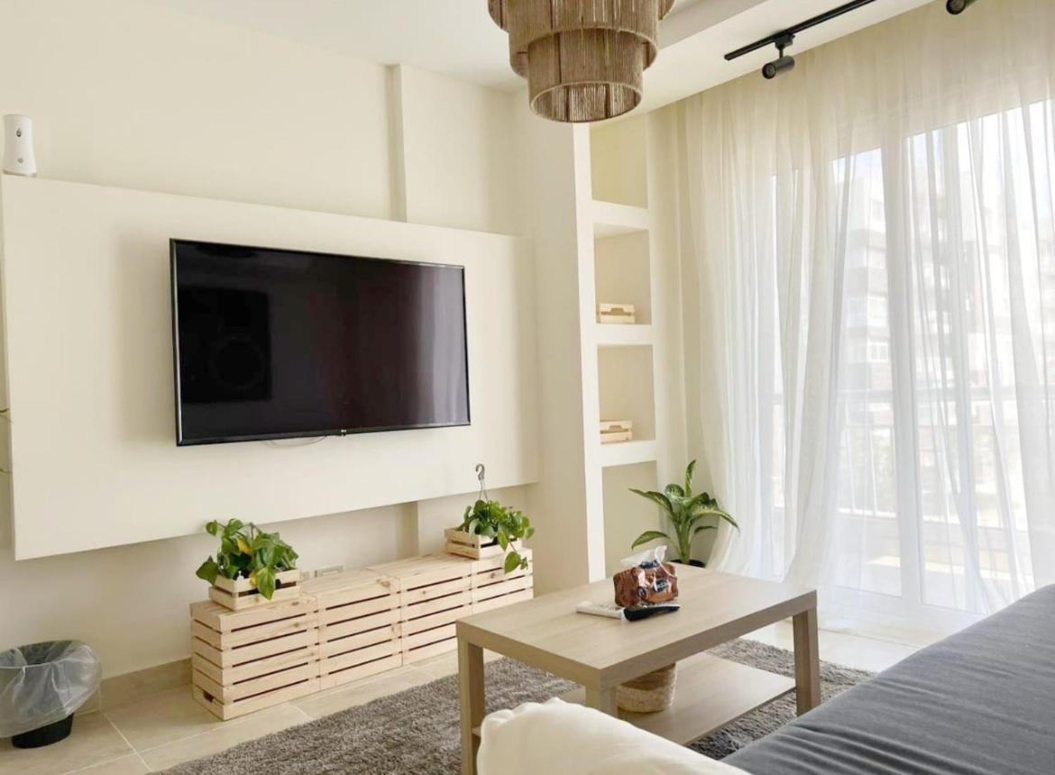 Cozy White Bear Apartment